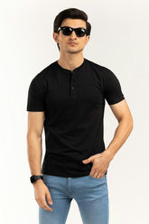 Black T-Shirt HS-HEN-SIG-D011