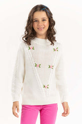 Junior Girl Off-White Loose Knit Sweater With Crew Neck 224-411-038