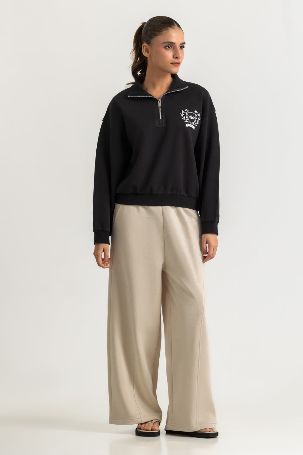 Regular Fit Knitted Zipper