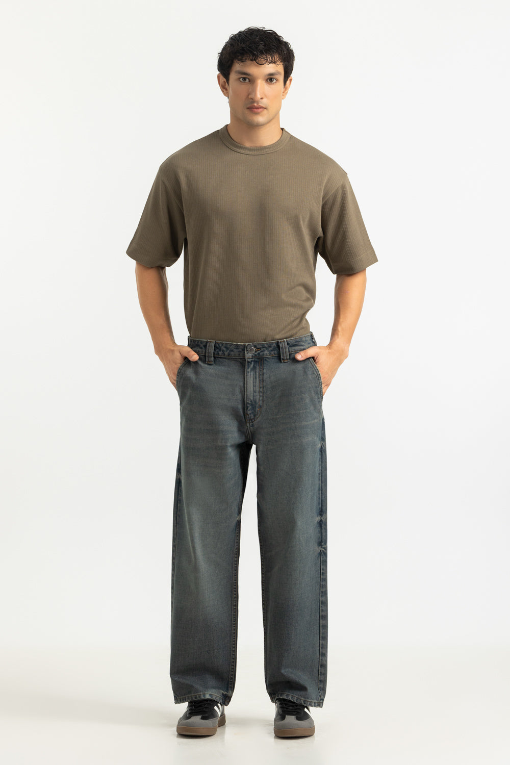 Loose Fit Jeans