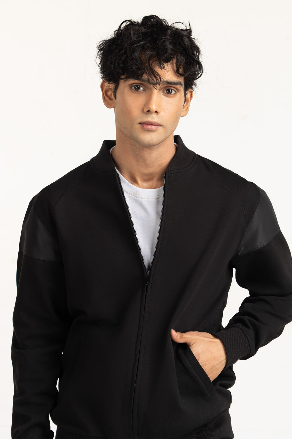 Regular Fit Knitted Zipper MN-KNZ-WS25-001