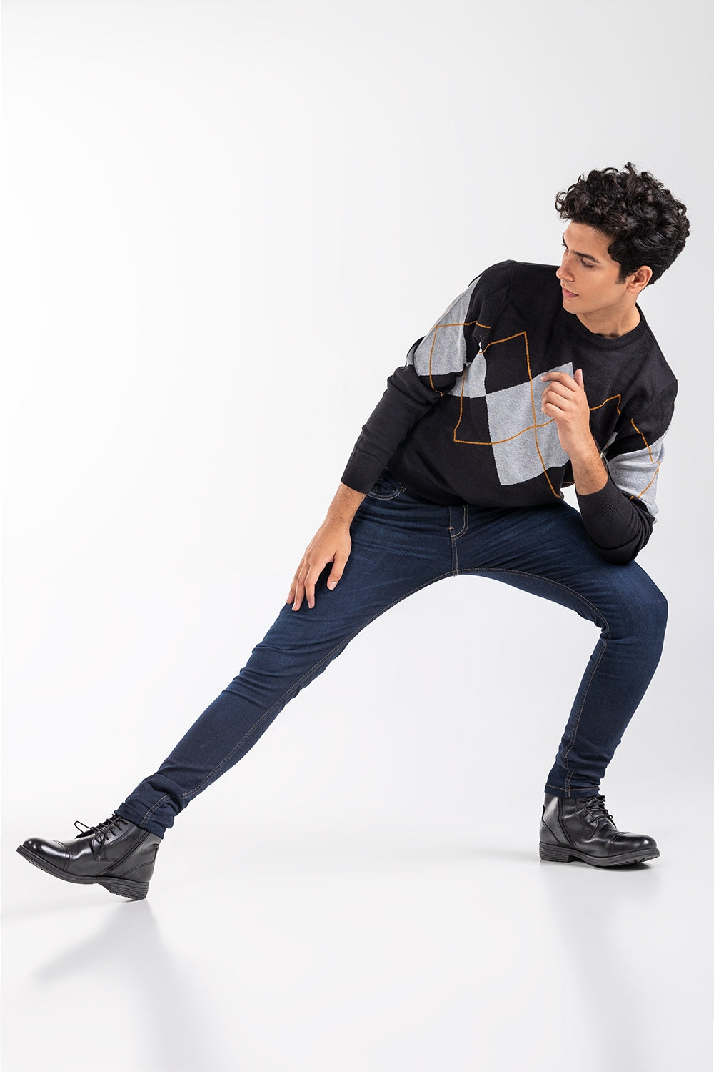 Black-Grey Fashion Sweater FS-SWT-VPN-FD-434-01