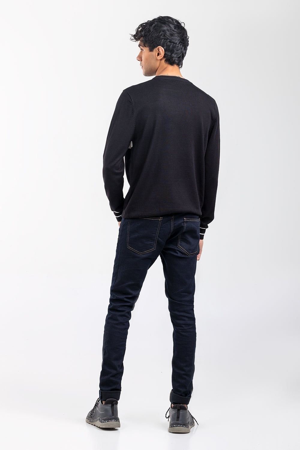 Black-White Fashion Sweater FS-SWT-VPN-FD-447-01