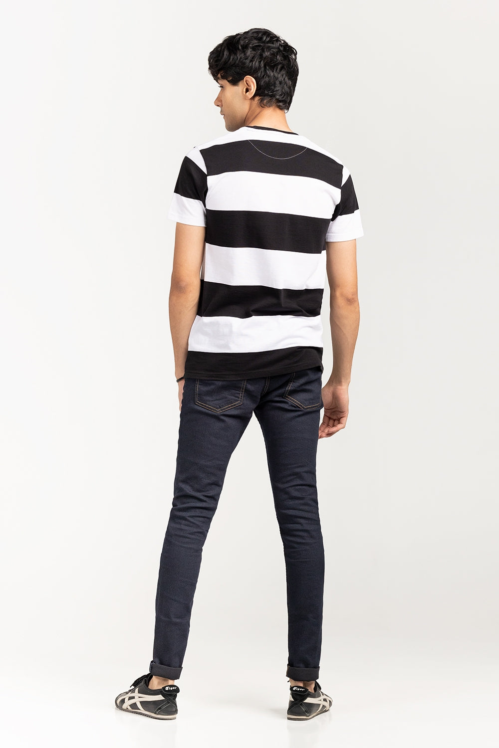 Black-White Urban T-Shirt YD-URB-TEE-D17-04