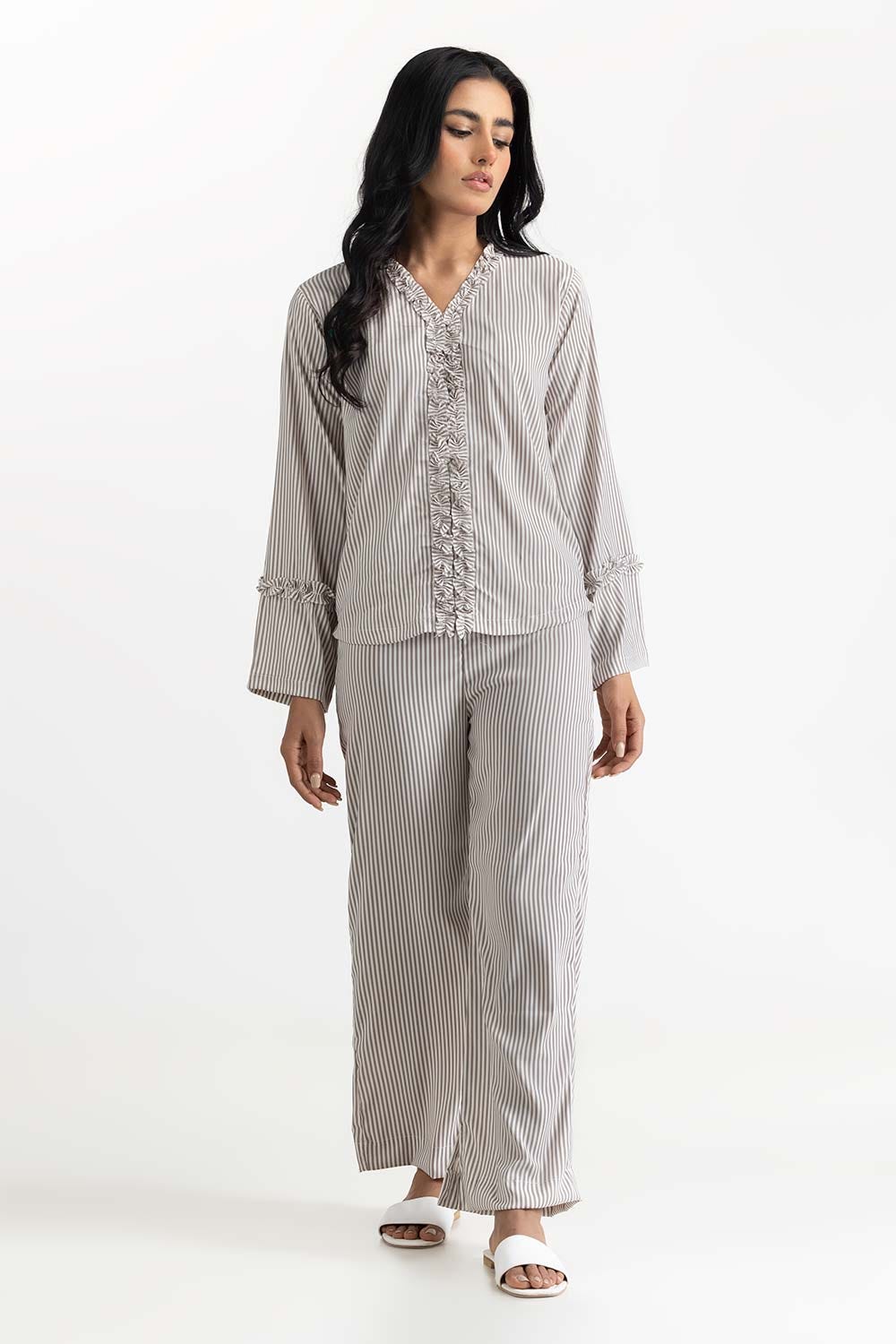 Black and White Blended Blouse 231-217-060