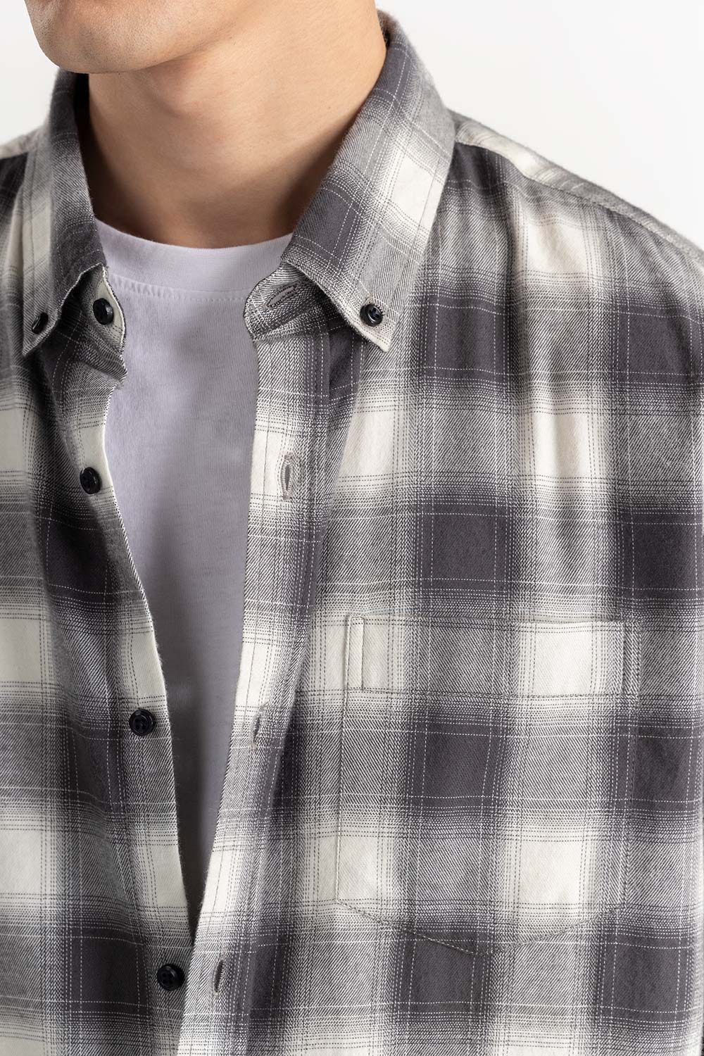 Black and White Checkered Button Down Shirt 224-117-018