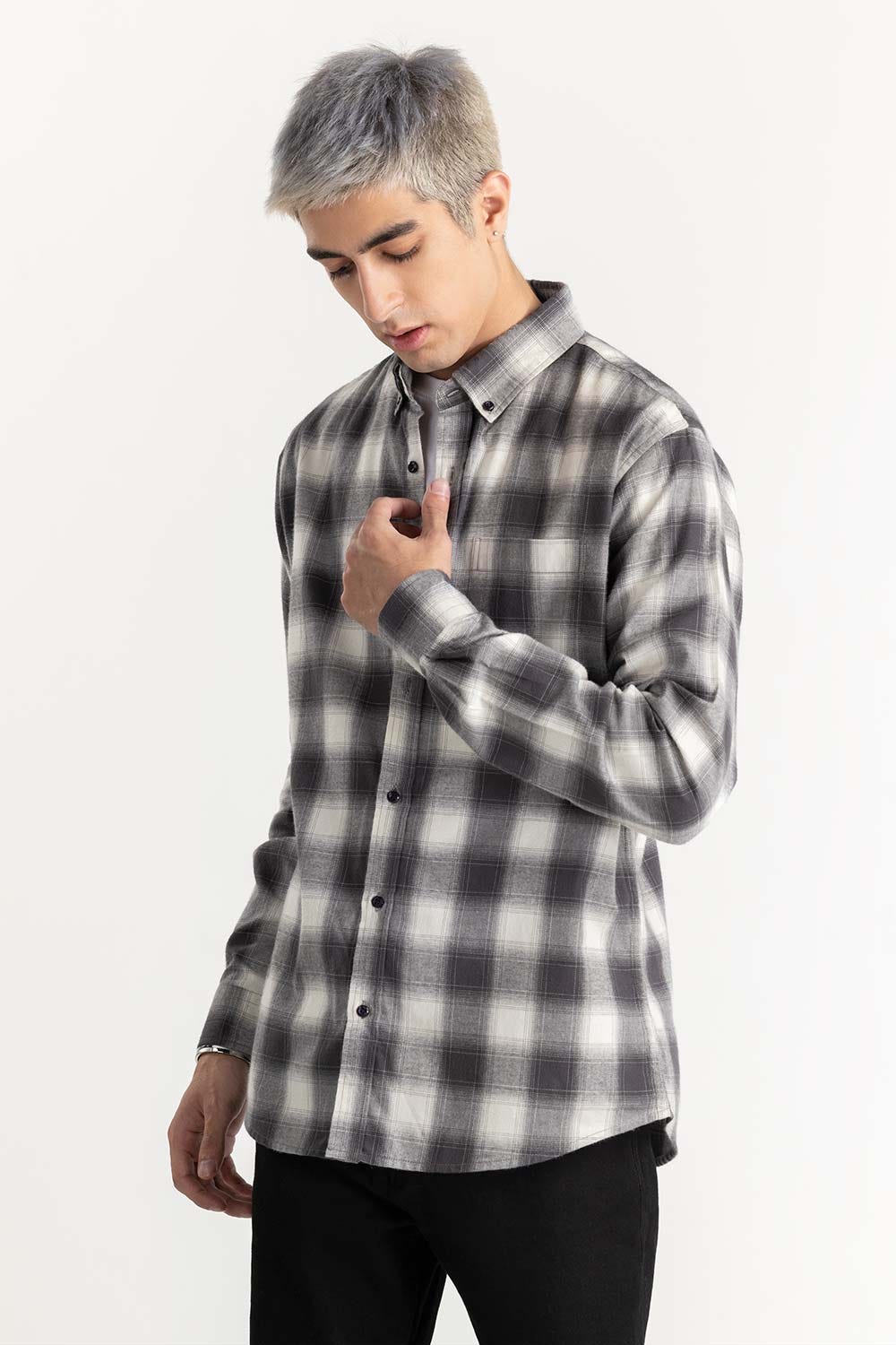 Black and White Checkered Button Down Shirt 224-117-018