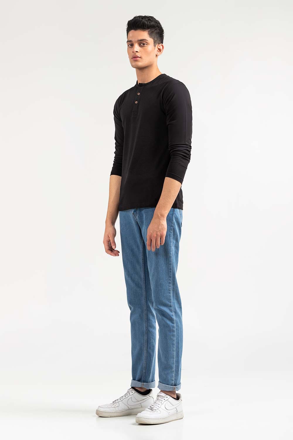 Black Basic T-Shirt FS-HEN-SIG-D024