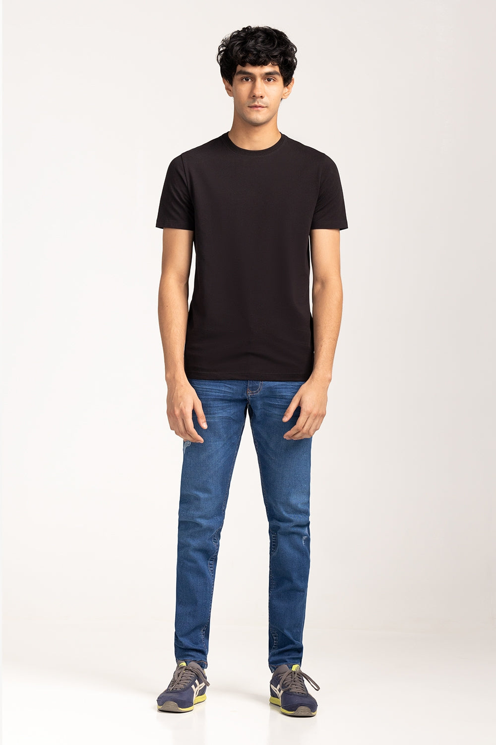 Black Basic T-Shirt JCN-SIG-D042