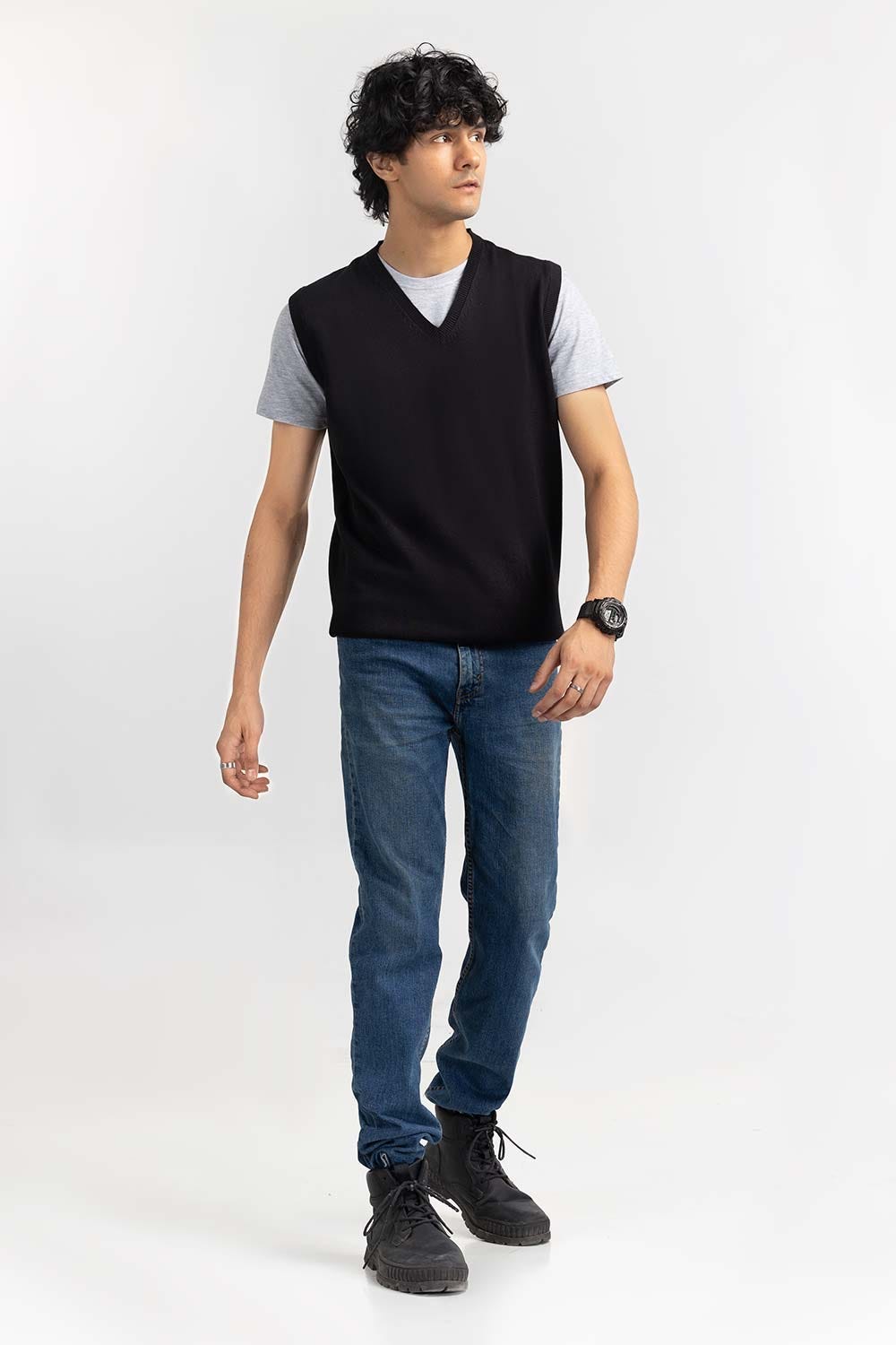 Black Basic V Neck Sleeveless Sweater SWT-BSLVN-22-009