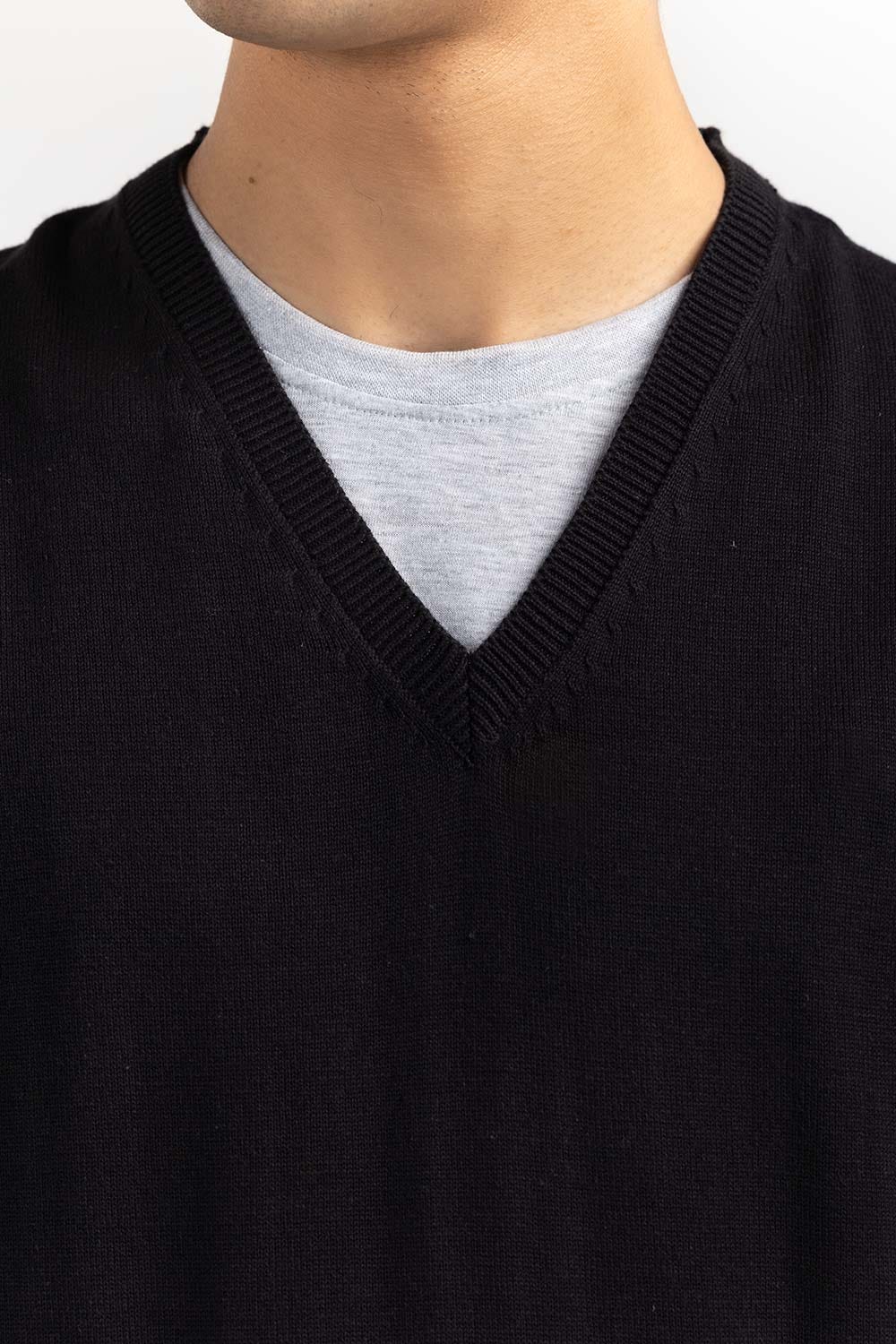 Black Basic V Neck Sleeveless Sweater SWT-BSLVN-22-009