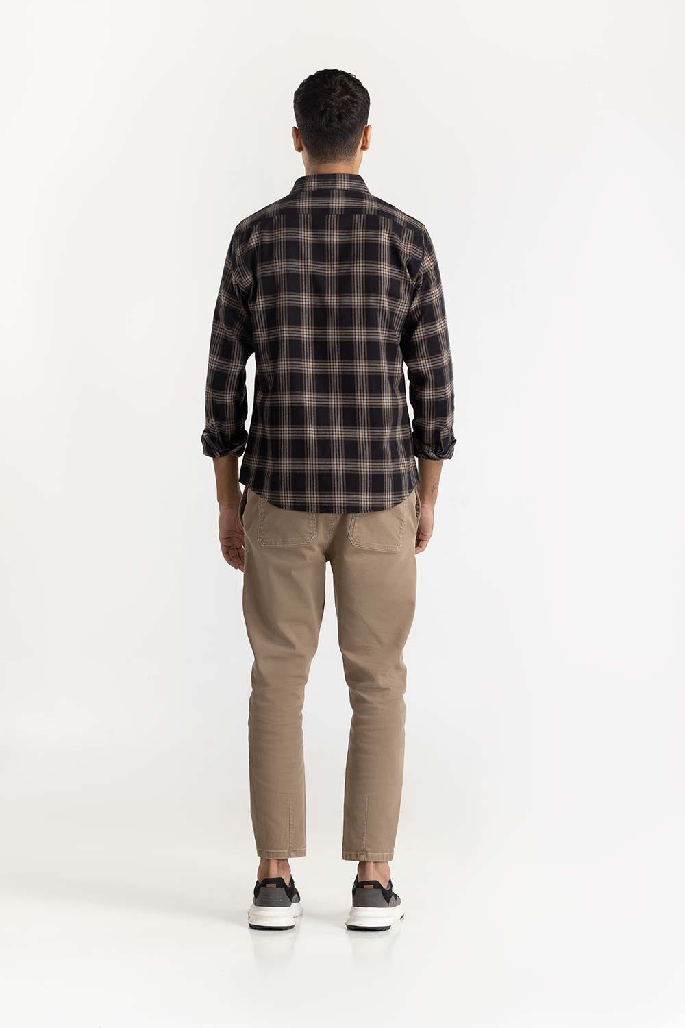 Black Checkered Button-Down Shirt 224-117-021