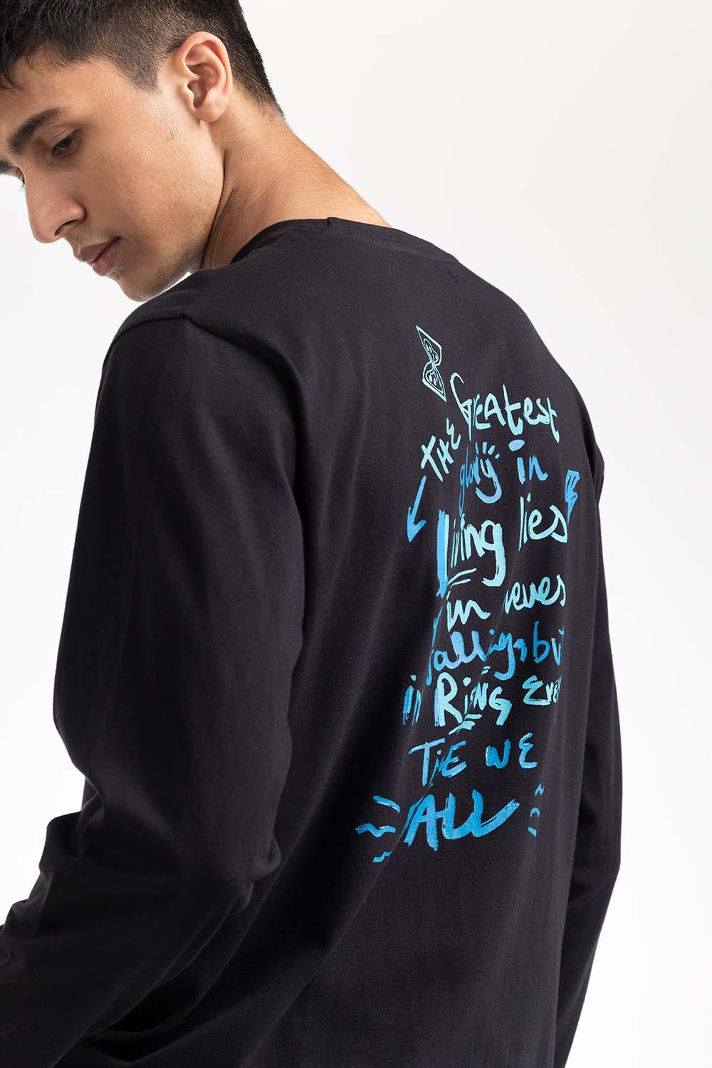 Black T-Shirt 224-113-017