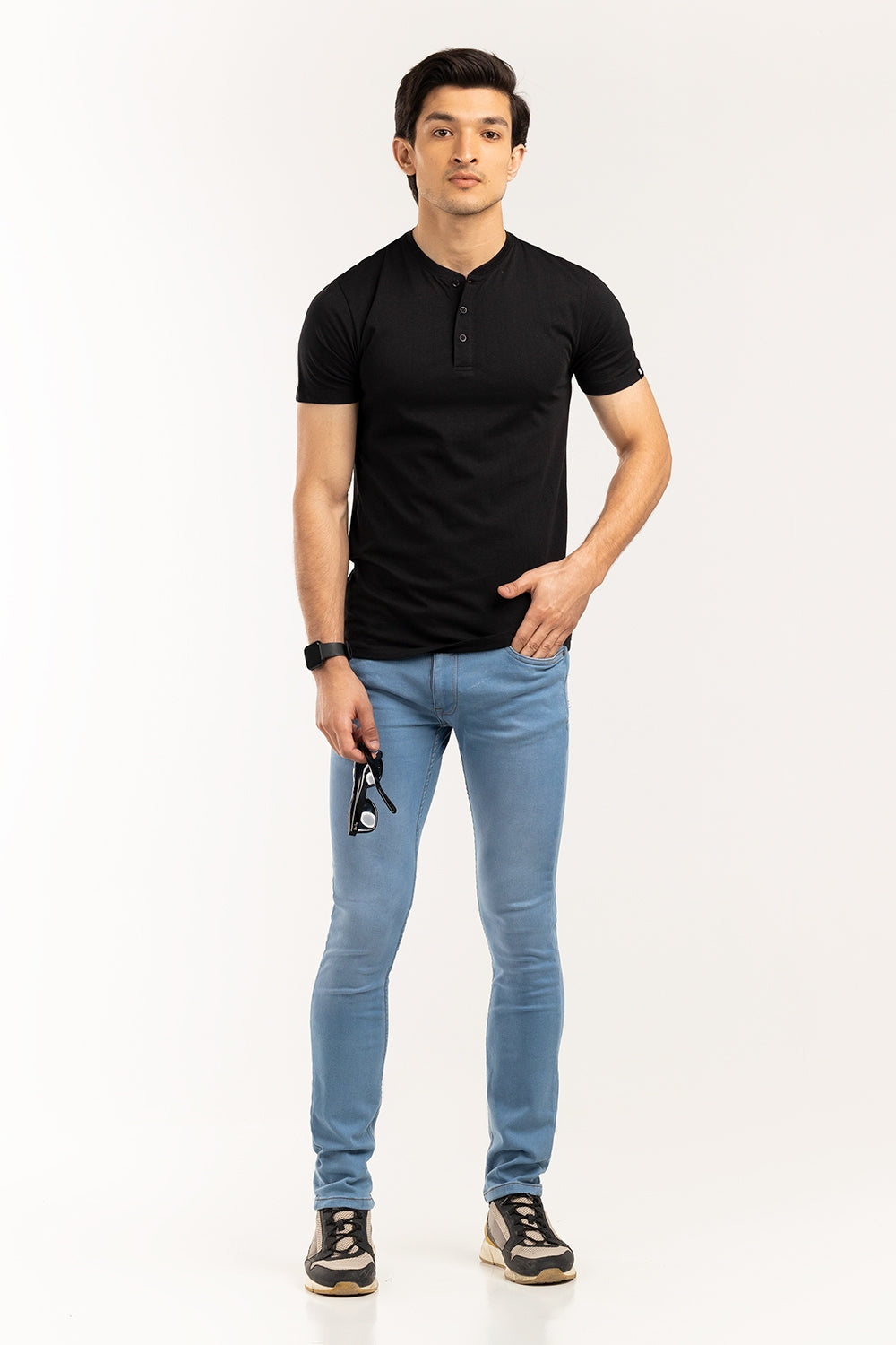 Black T-Shirt HS-HEN-SIG-D011