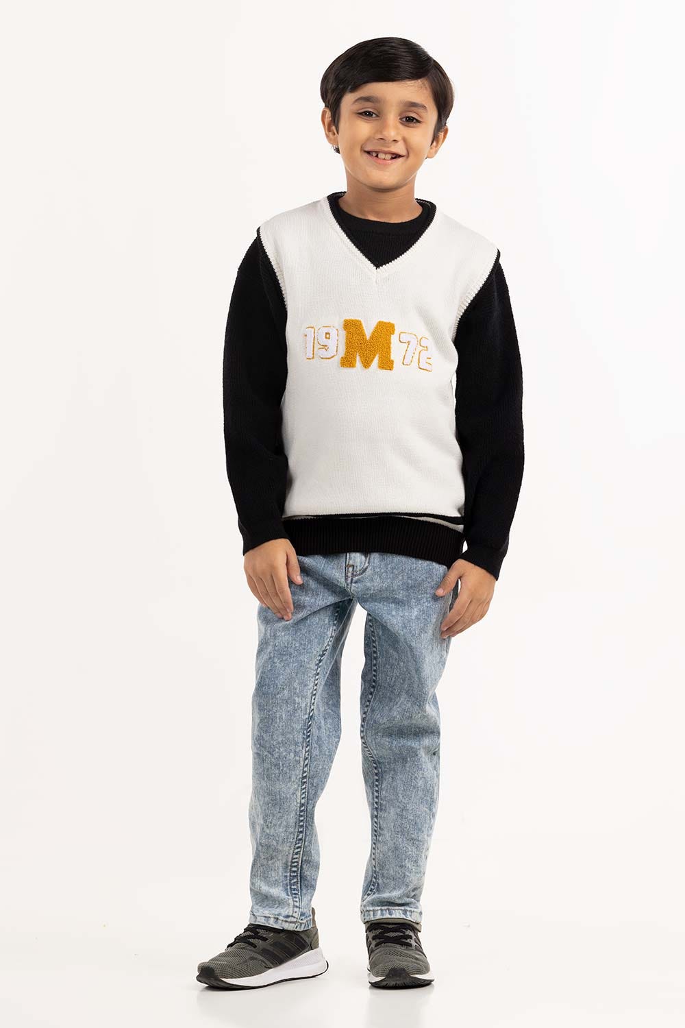 Junior Boy Black V Neck Sweater 224-311-039