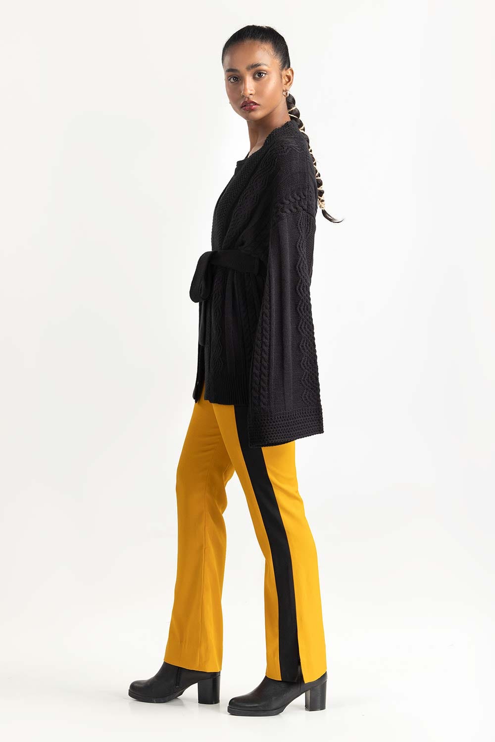 Black Open Cardigan with Belt 224-211-075