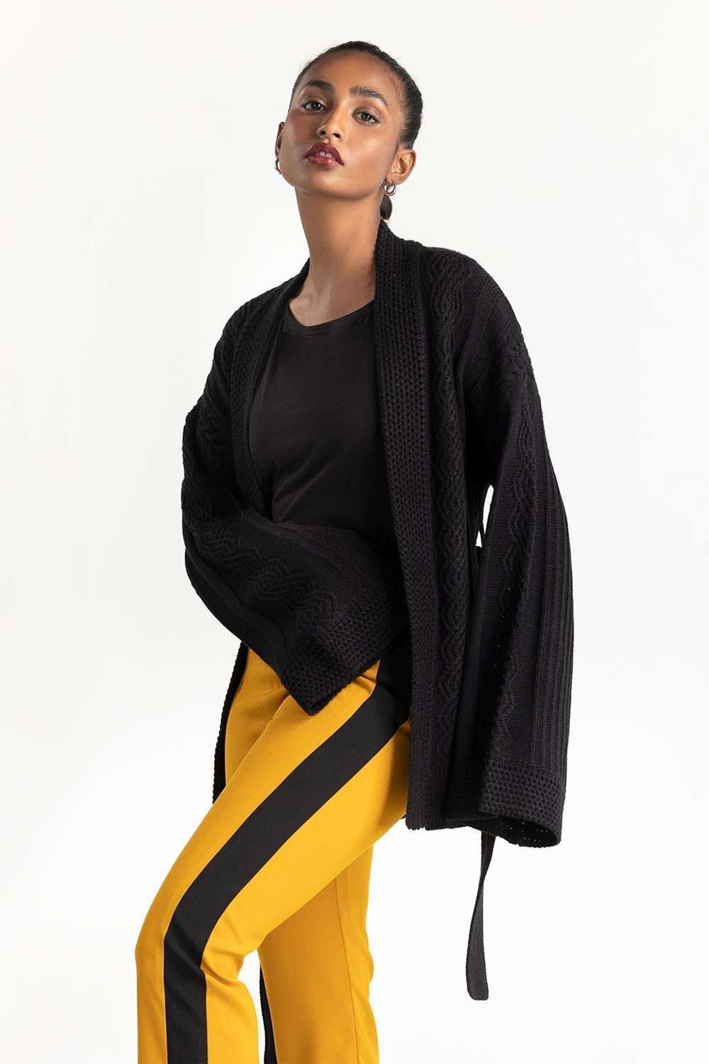 Black Open Cardigan with Belt 224-211-075