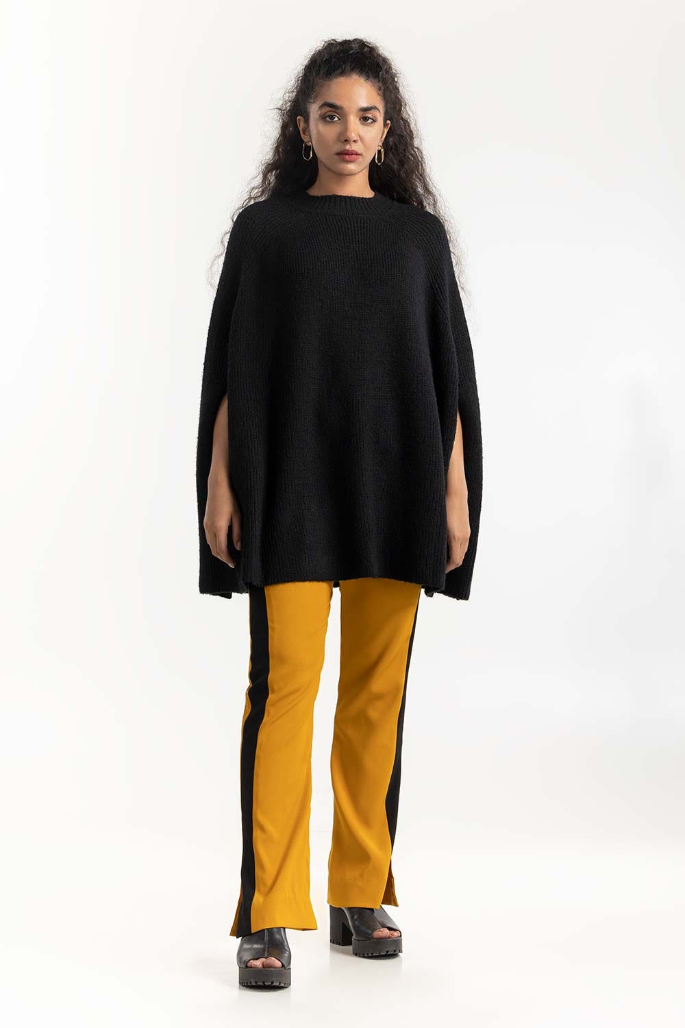 Black Knit Cape 224-211-056