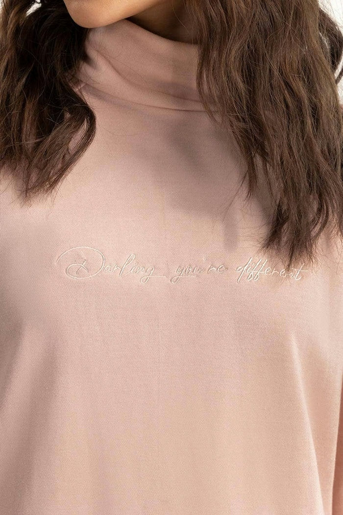 Blush Sweatshirt 224-212-004