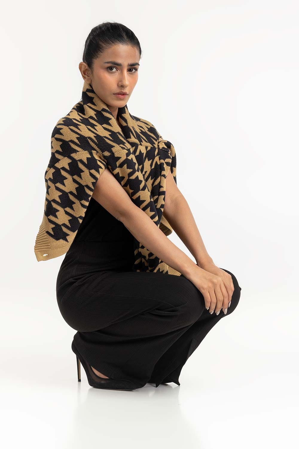 Brown Houndstooth Cardigan 224-211-066