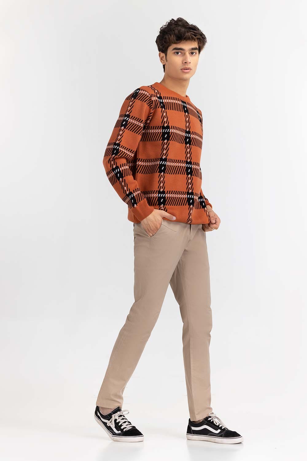 Cinnamon Checkered Crew Neck Sweater SWT-FFSCN22-115