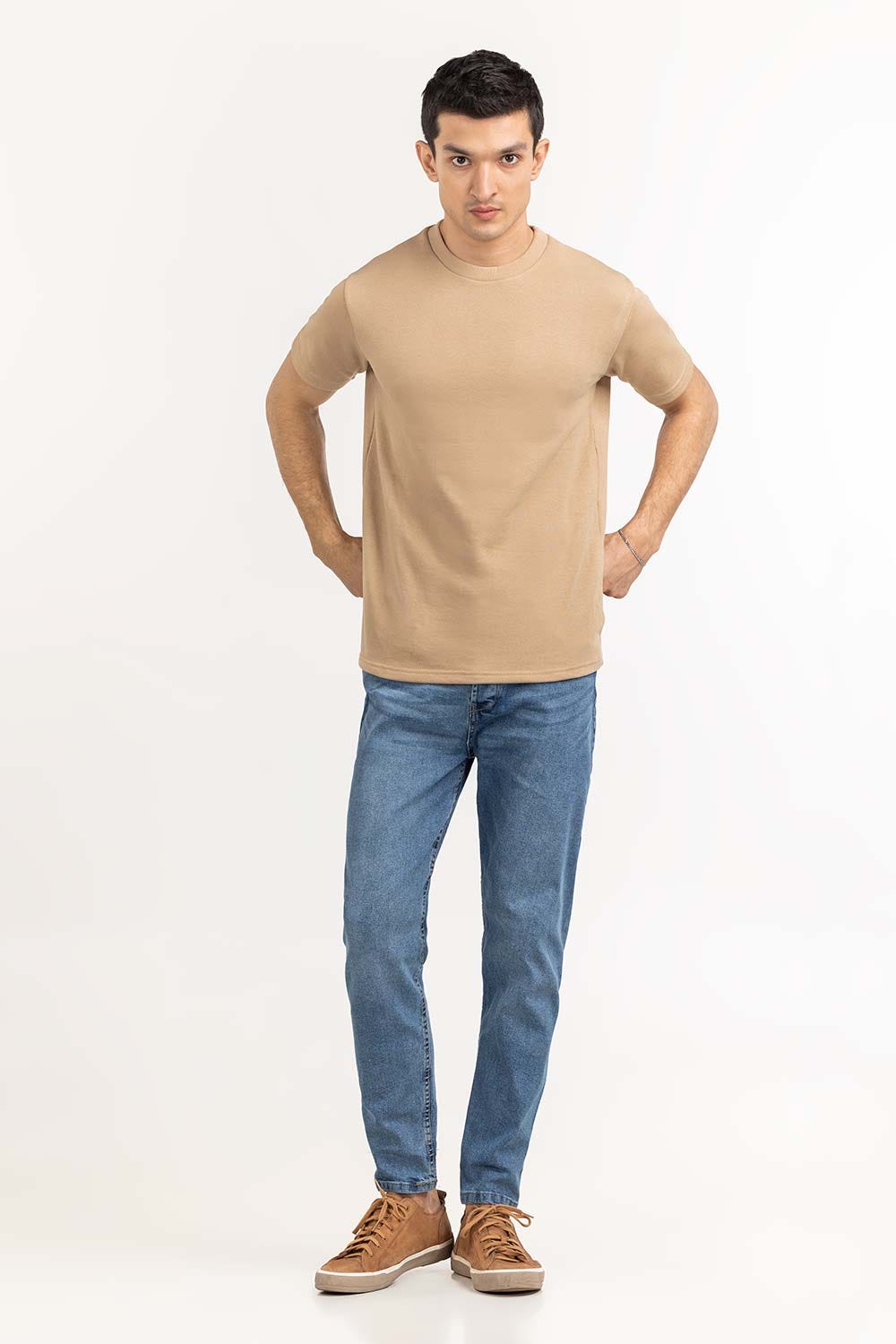 Cream Knit Regular T-shirt 224-113-014