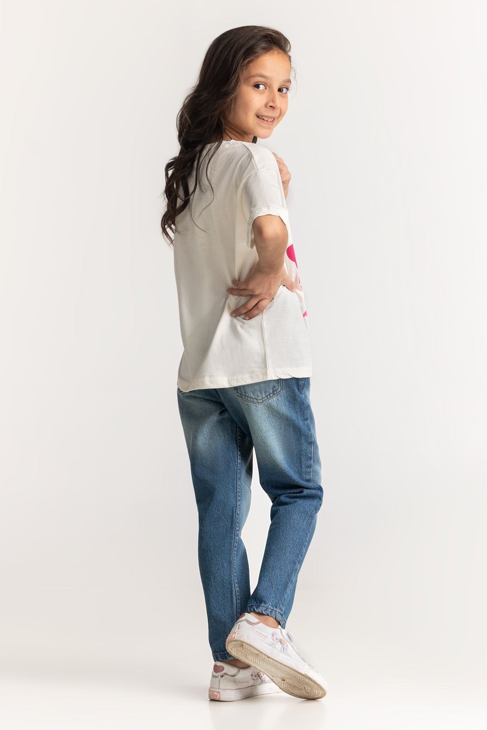 Crew Neck Graphic Tee JG-TS-SS24-004