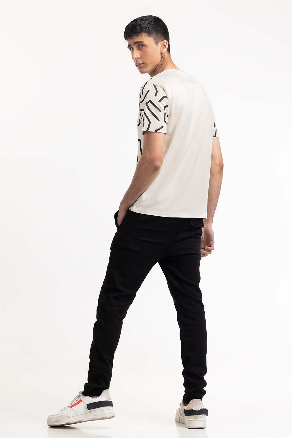 Lines Print T-Shirt 224-113-038