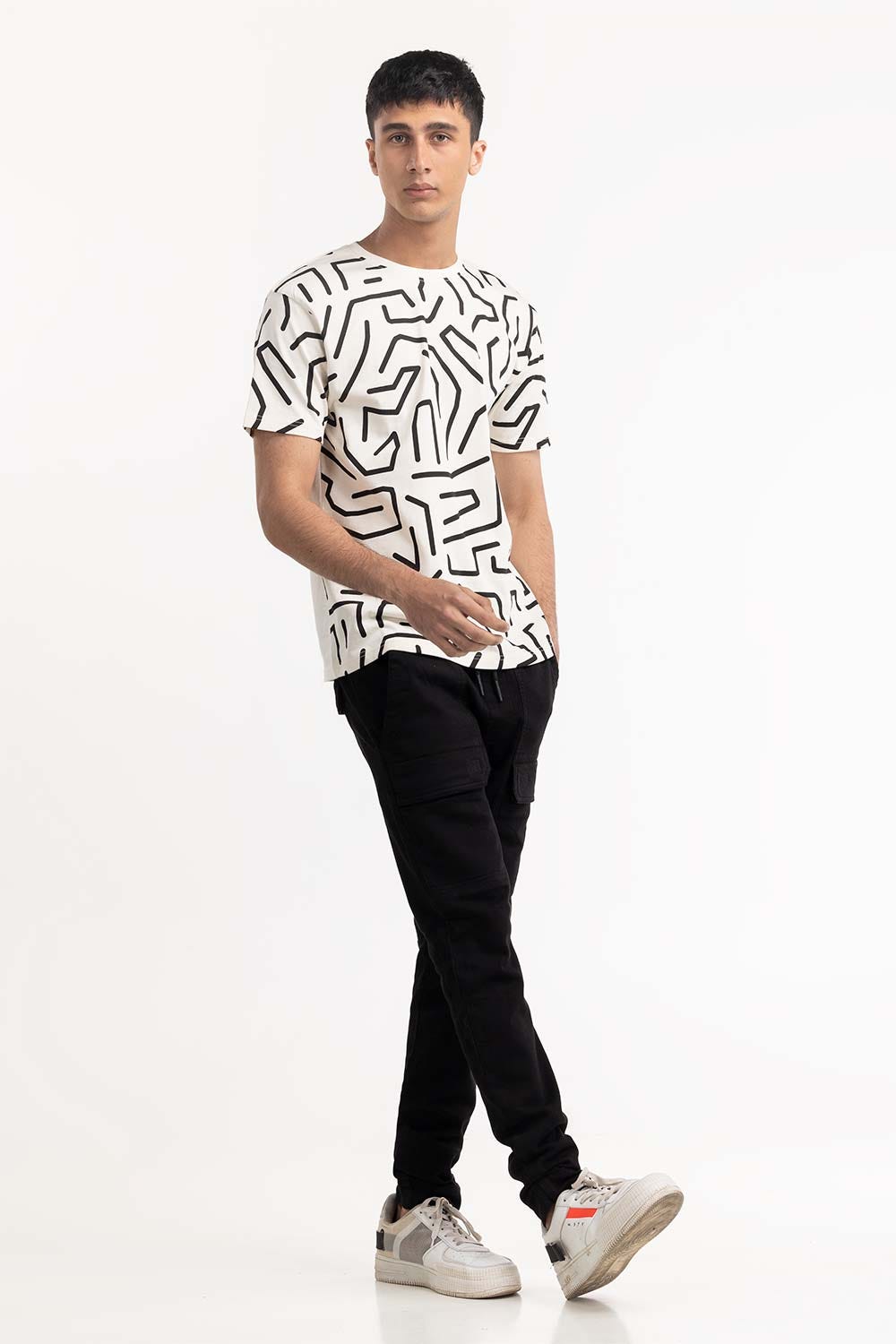 Lines Print T-Shirt 224-113-038