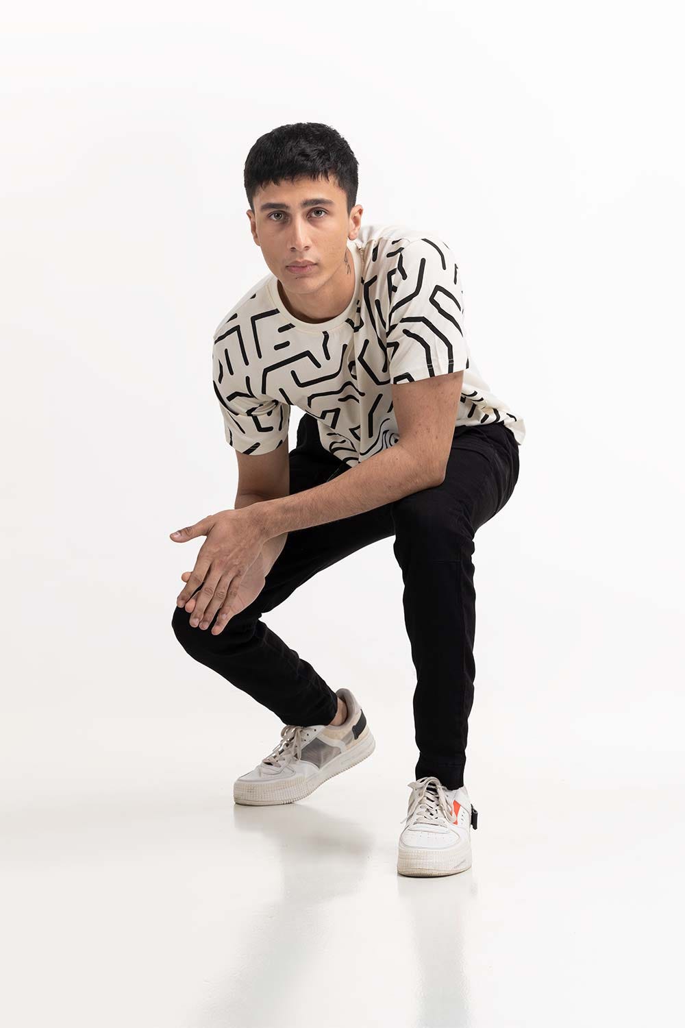 Lines Print T-Shirt 224-113-038