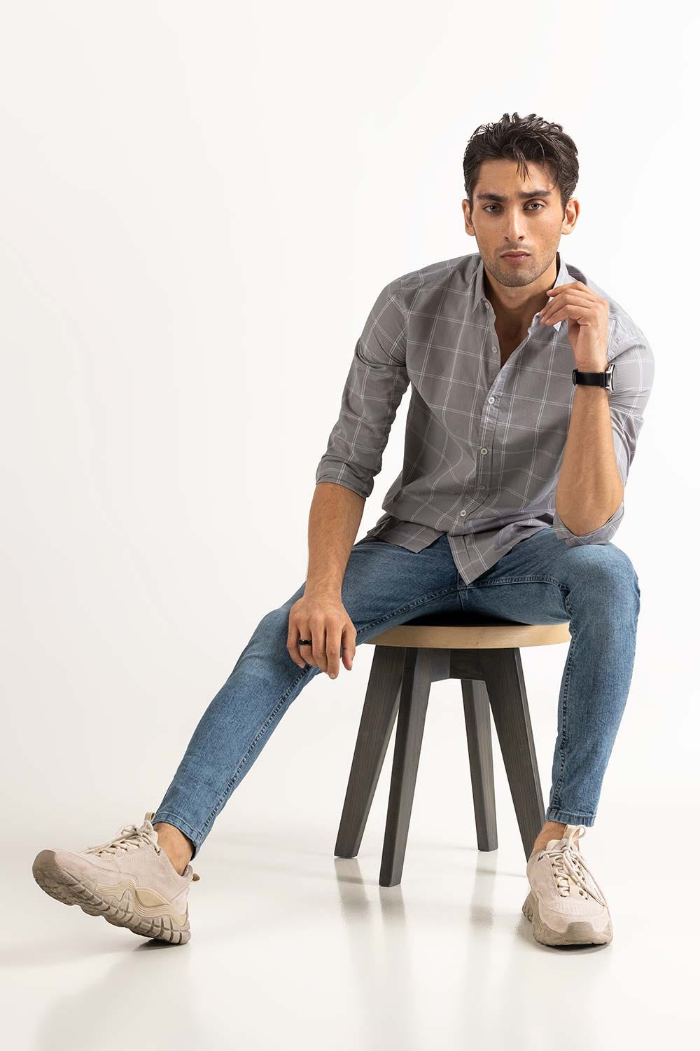 Grey White Checkered Casual Shirts MN-CS-YD23-024