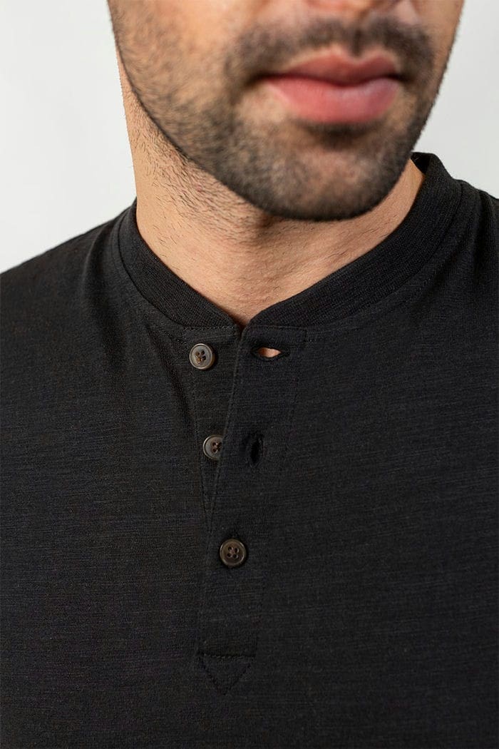 Black Signature T-Shirt HS-HEN-SIG-D09