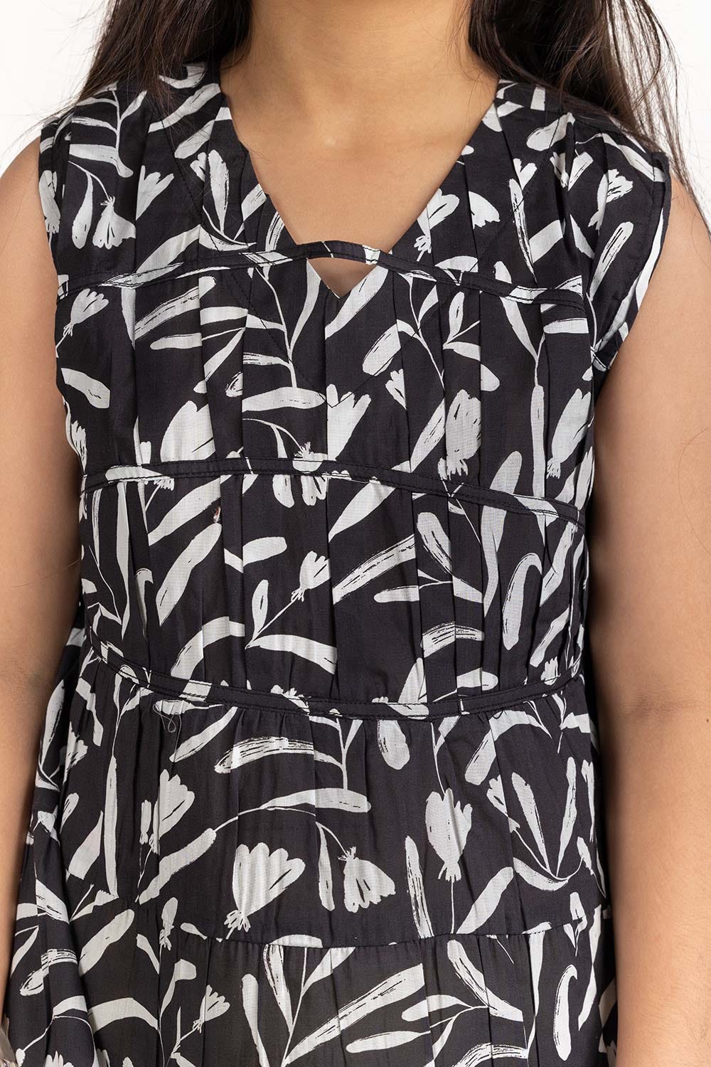 Junior Girl Black Dress 231-417-011