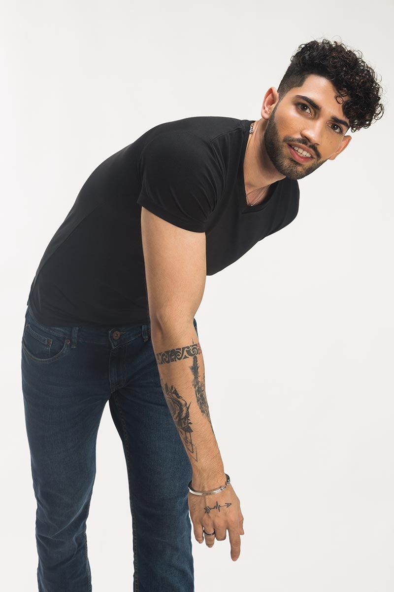 Black Basic Tee JVN-SIG-D26