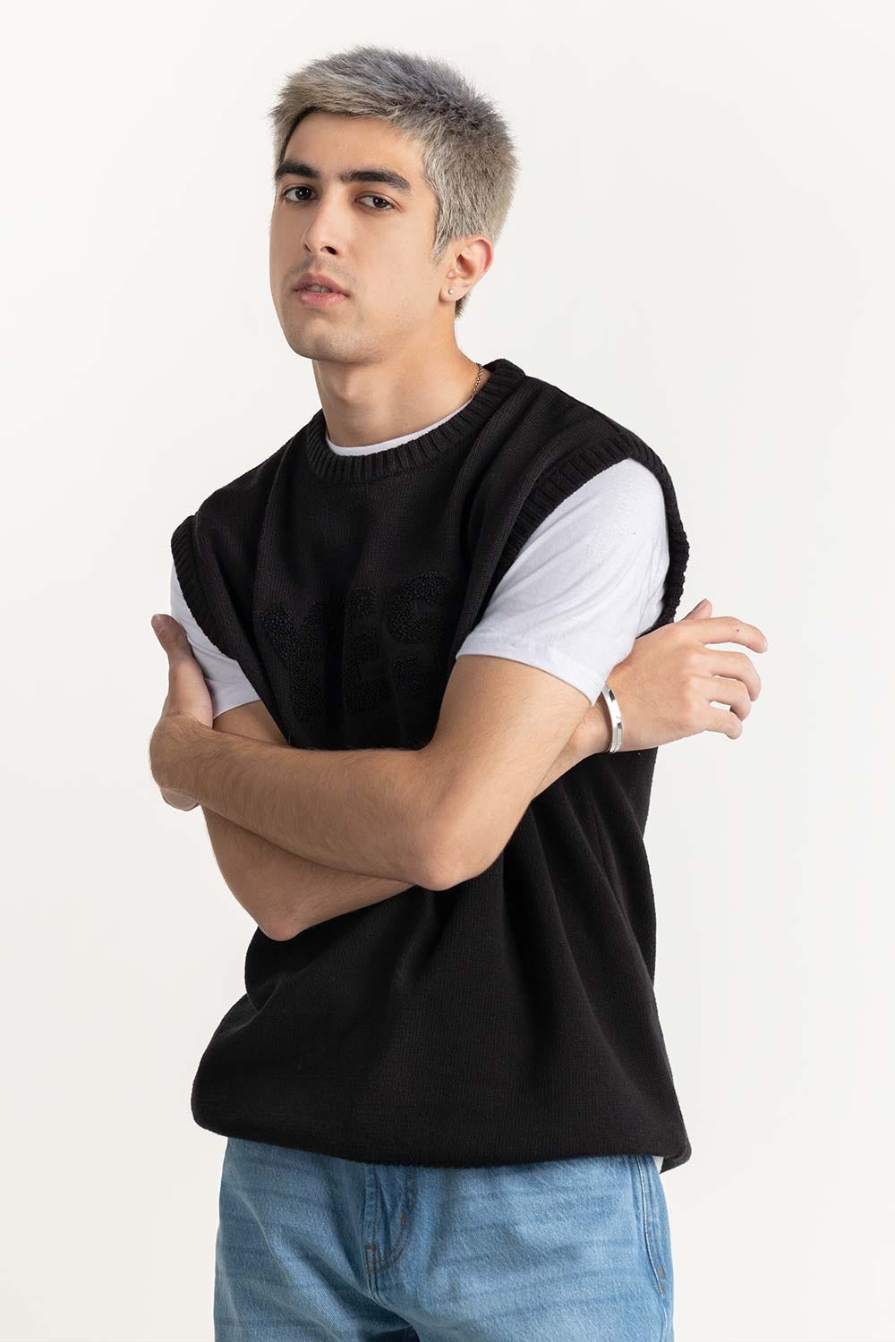 Knit Vest With Patch 224-111-070