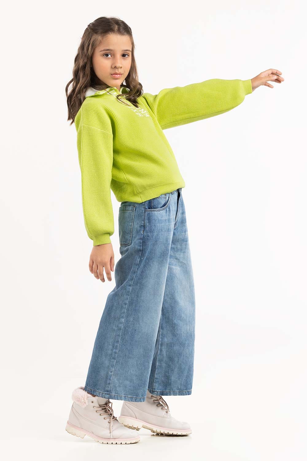 Junior Girl Light Green Sweater 224-411-031