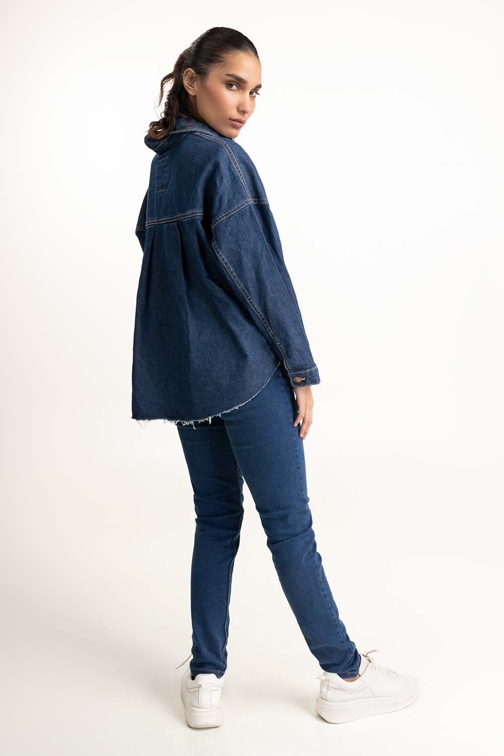 Loose Fit Denim Jacket 224-210-011