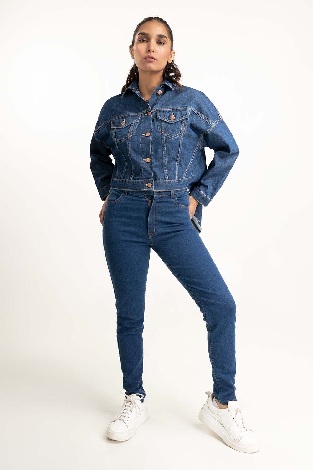 Loose Fit Denim Jacket 224-210-011