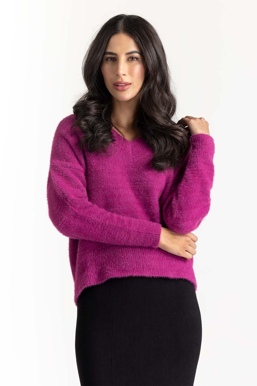 Magenta V-Neck Knit Sweater 224-211-023
