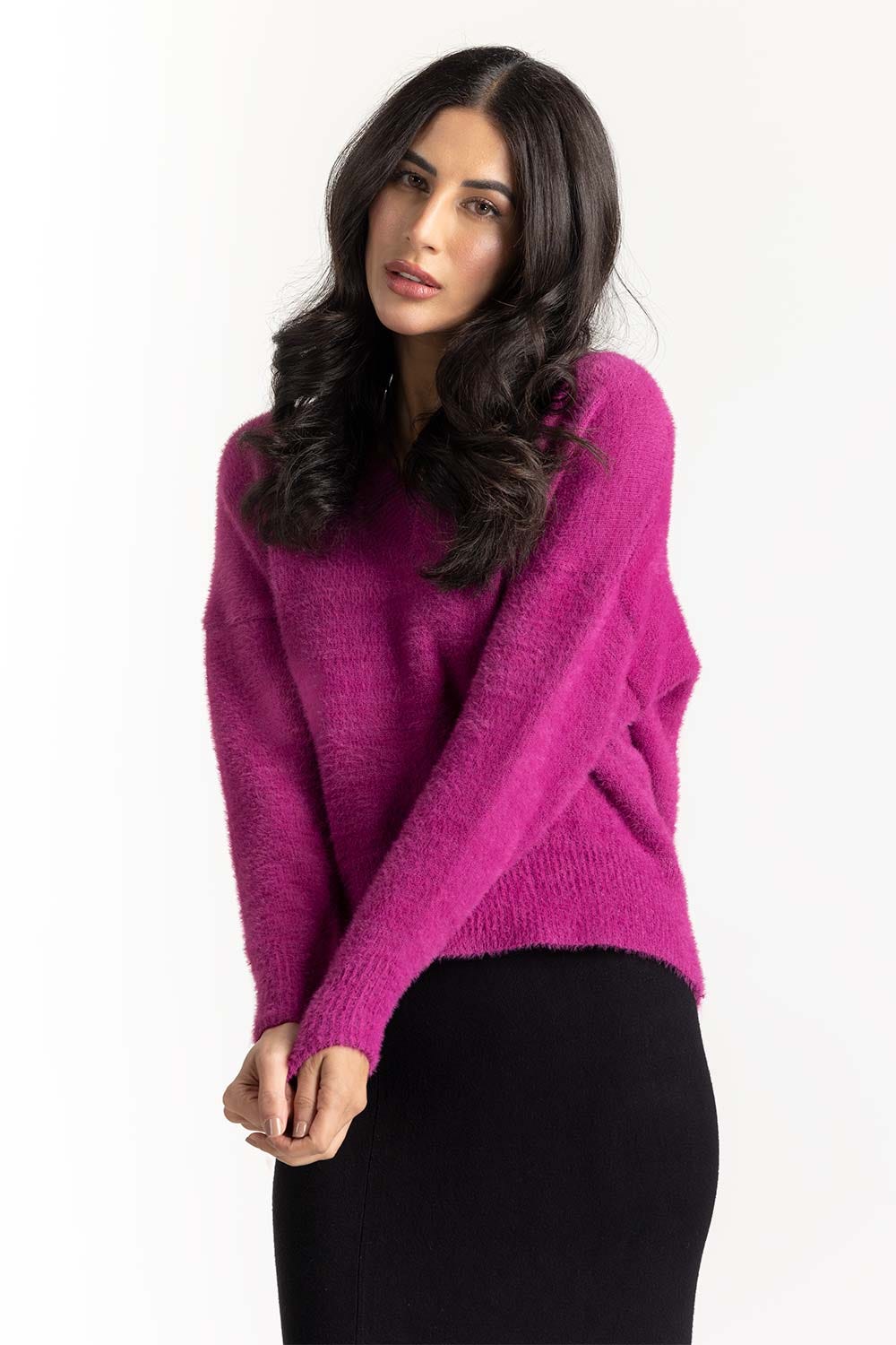 Magenta V-Neck Knit Sweater 224-211-023