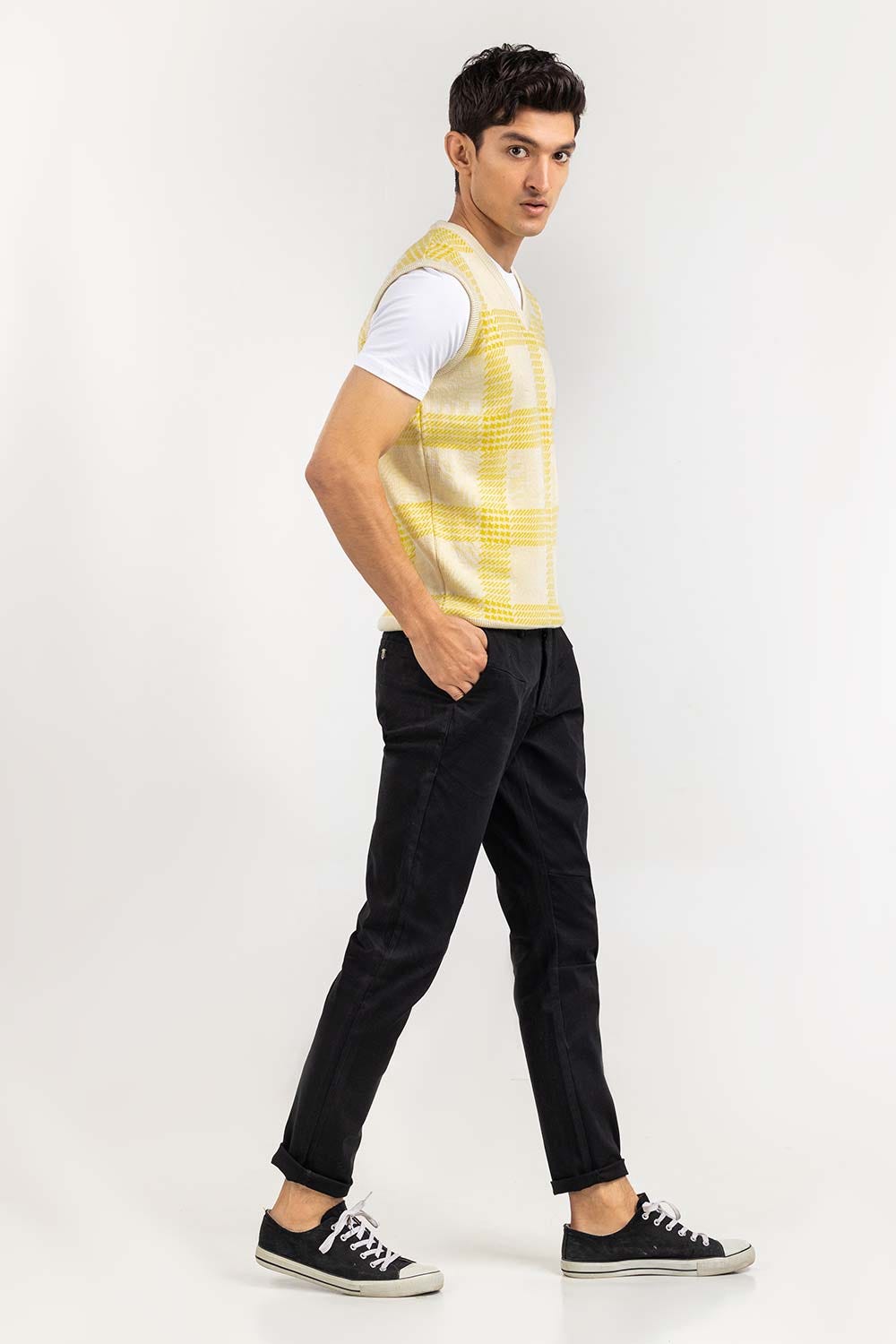 Multi Color Checkered V Neck Sleeveless Sweater SWT-FSLVN22-143-2