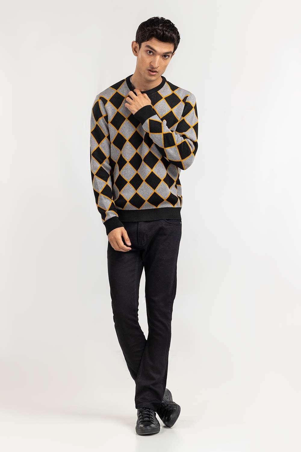 Multi Color Diamond Crew Neck Sweater SWT-FFSCN22-131