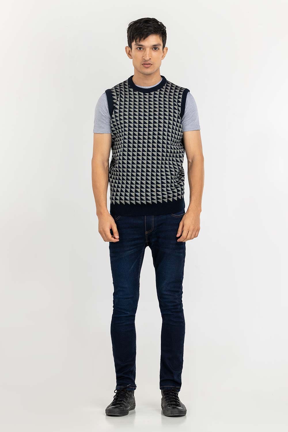 Multi Color Pattern Crew Neck Sleeveless Sweater SWT-FSLCN22-138