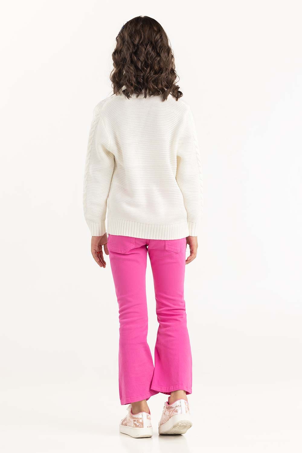 Junior Girl Off-White Loose Knit Sweater With Crew Neck 224-411-038