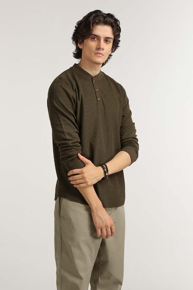 Olive Henley MN-HNL-FS-WS23-001