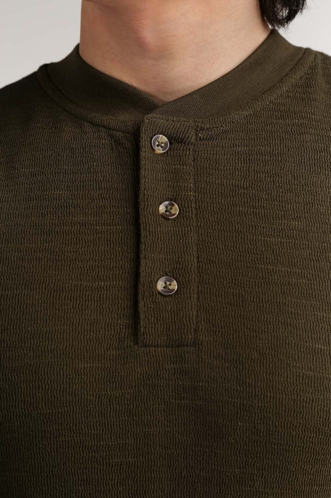 Olive Henley MN-HNL-FS-WS23-001