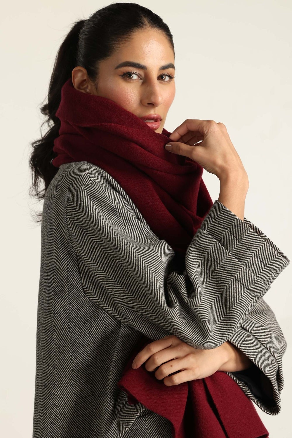 Red Shawl 224-211-090