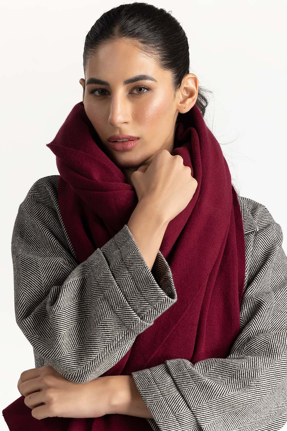 Red Shawl 224-211-090