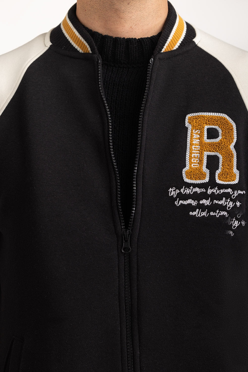 Fashion Knitted Jacket MN-KNJ-WS24-454