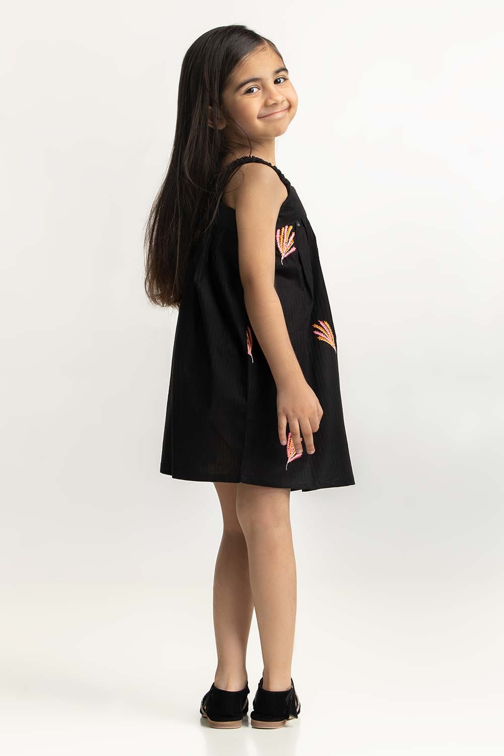 Sleeveless Embroidered Dress TG-DRS-SS24-018